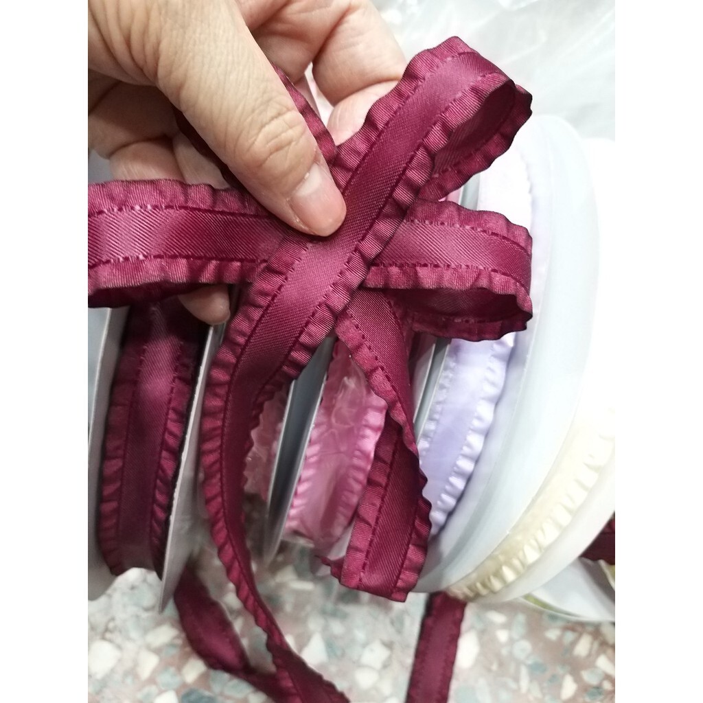 【台灣現貨速發】2公分荷葉邊 波浪緞带 高檔細緻款｜1捲25碼 130元｜緞帶 秀士波浪緞帶 包裝材料