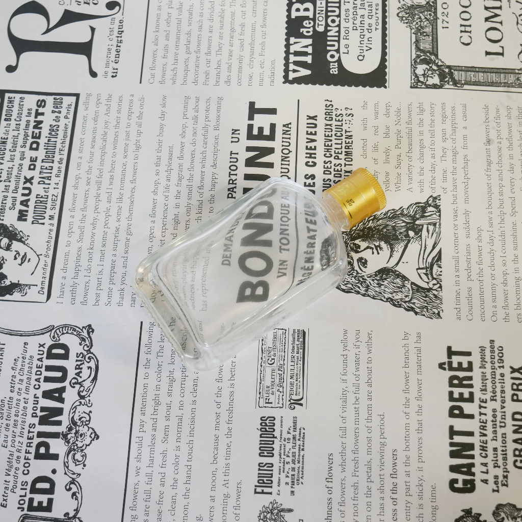 【台灣現貨速發】100ml 無鉛大酒瓶  扁圓形*瓶蓋有字樣**有塑膠瓶塞''密封