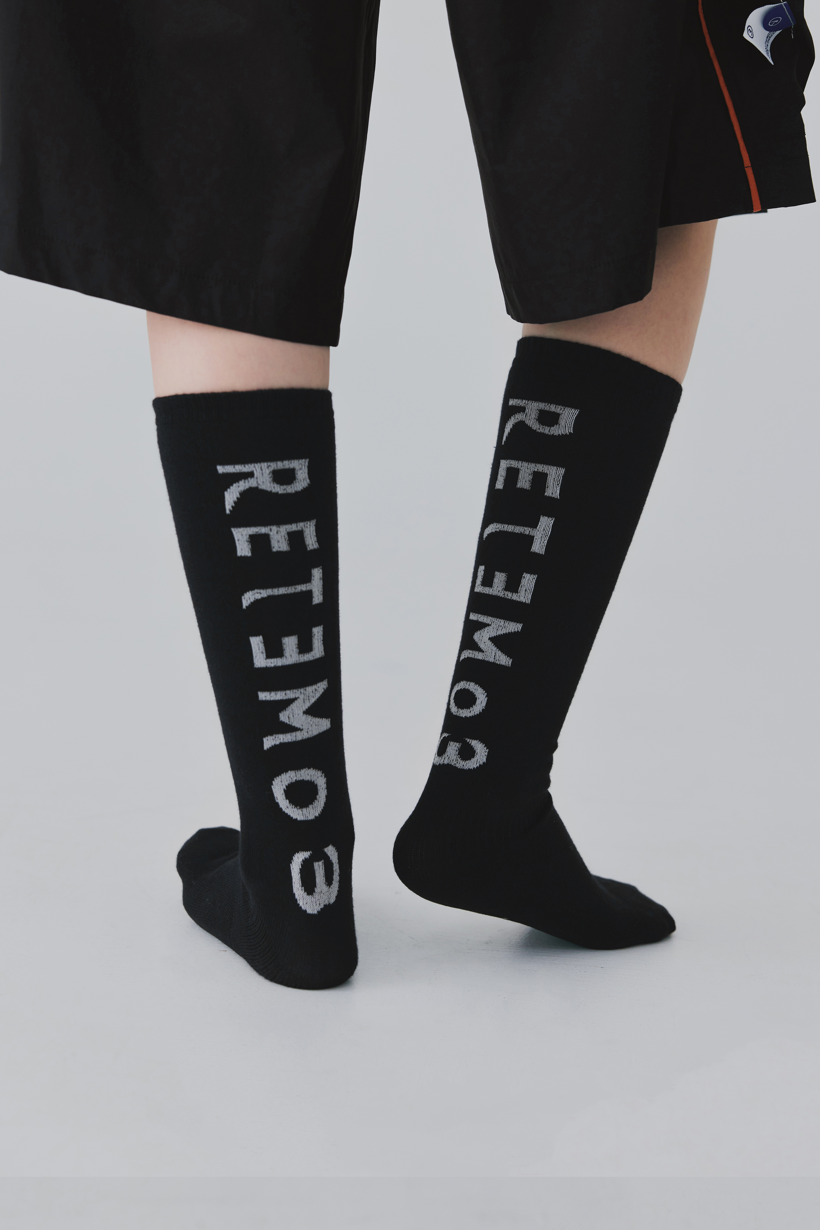 RETEM03 Baseline Socks｜Black
