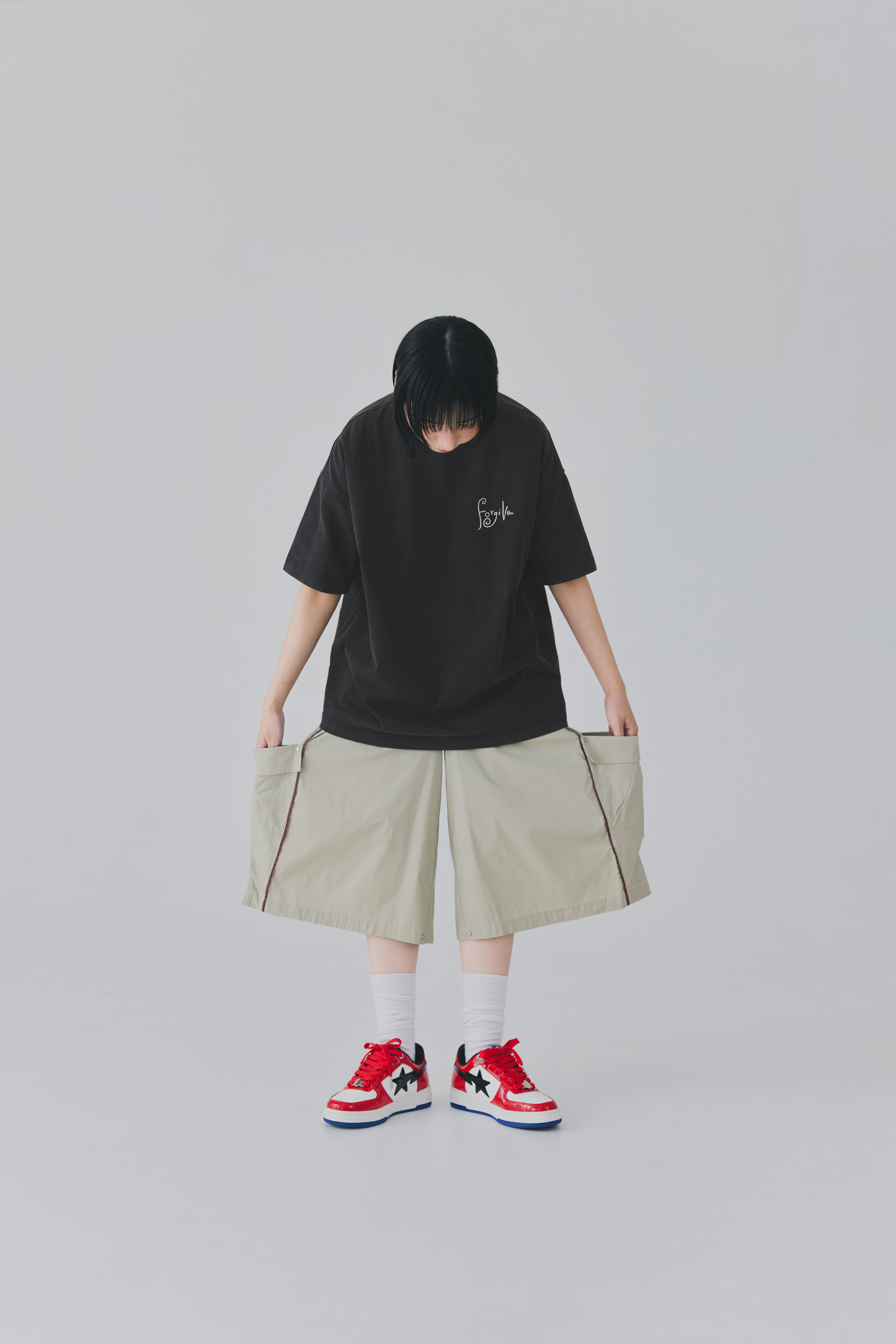 Overset Pocket Cropped Trousers｜Light Gray