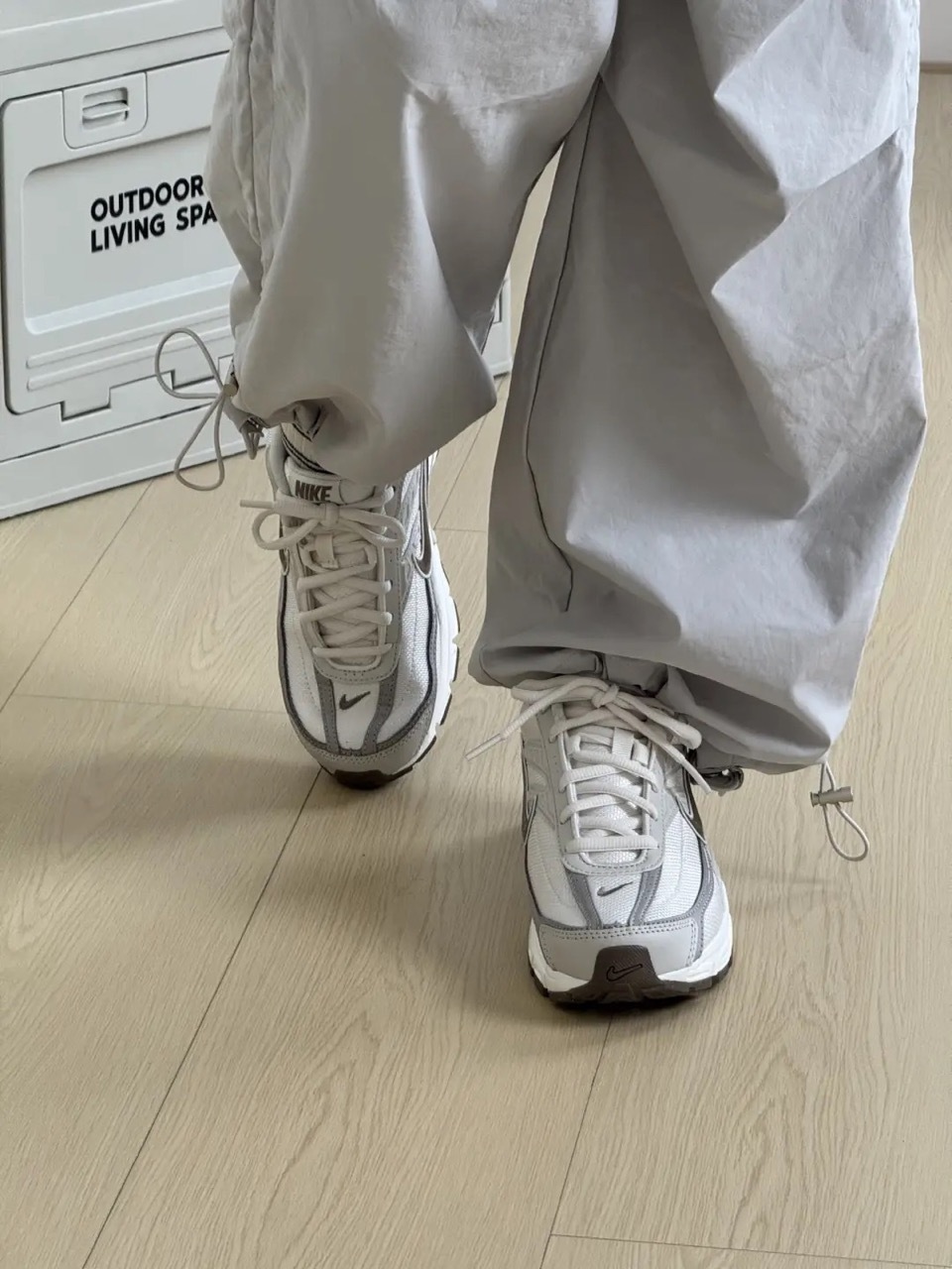 NIKE INITIATOR 奶杏焦糖 奶灰 米灰 焦糖棕 大地色 咖啡色 女鞋 IB4339-001 / 現貨