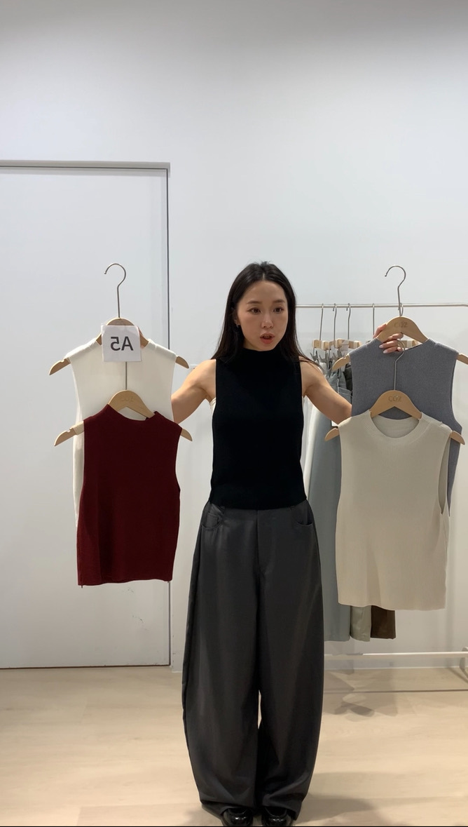 (現貨) 版娘激推！霹靂遮副乳又時髦的小領彈彈彈力針織背心 _238