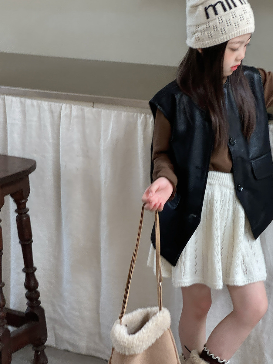 溫柔風杏色花紋鏤空針織短裙