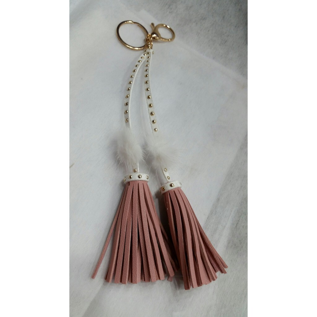 【台灣現貨速發】精品吊飾----仿雞皮//毛球雞皮流蘇掛飾//鑰匙圈-鑰匙扣//雞皮長鍊掛飾