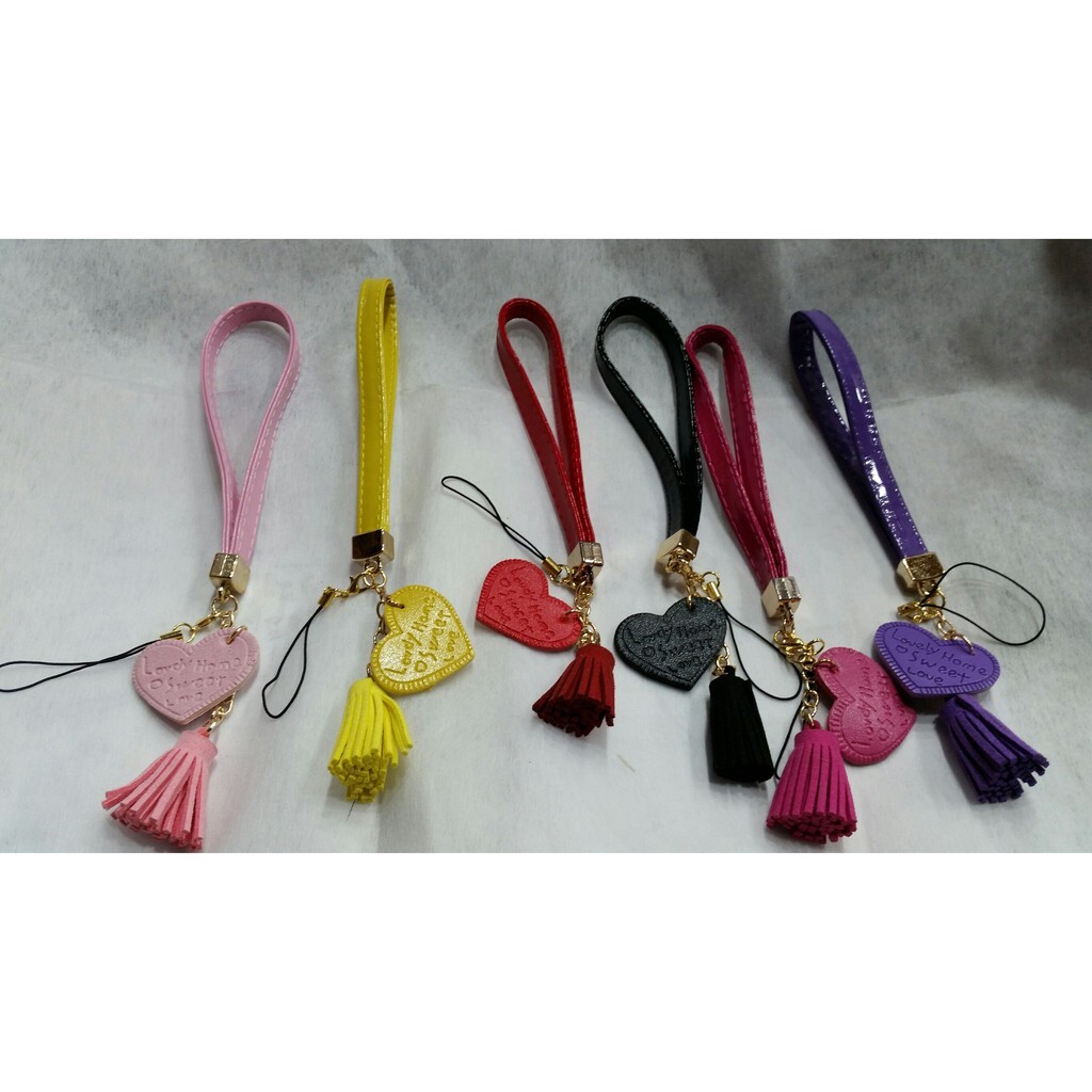 【台灣現貨速發】PU皮質掛飾 雞皮流蘇掛飾｜仿真皮＋愛心造型｜鑰匙扣 鑰匙圈 手機吊飾 掛飾材料