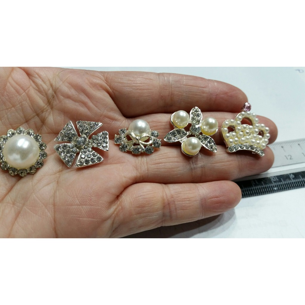 【台灣現貨速發】2公分 小水鑚 珠寶 花飾 水鑚珠寶花飾