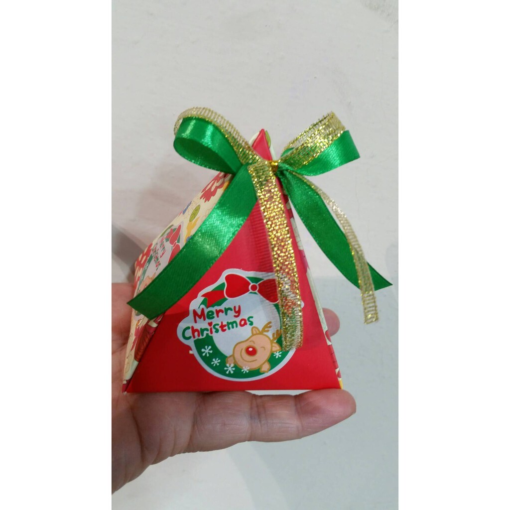 【台灣現貨速發】5元''''聖誕節---聖誕樹三角立體盒-有現貨