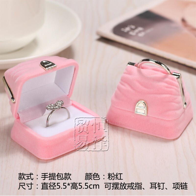 【台灣現貨速發】精緻首飾盒 绒首飾盒//戒指盒//珠寶盒--多款式--100元-有現貨