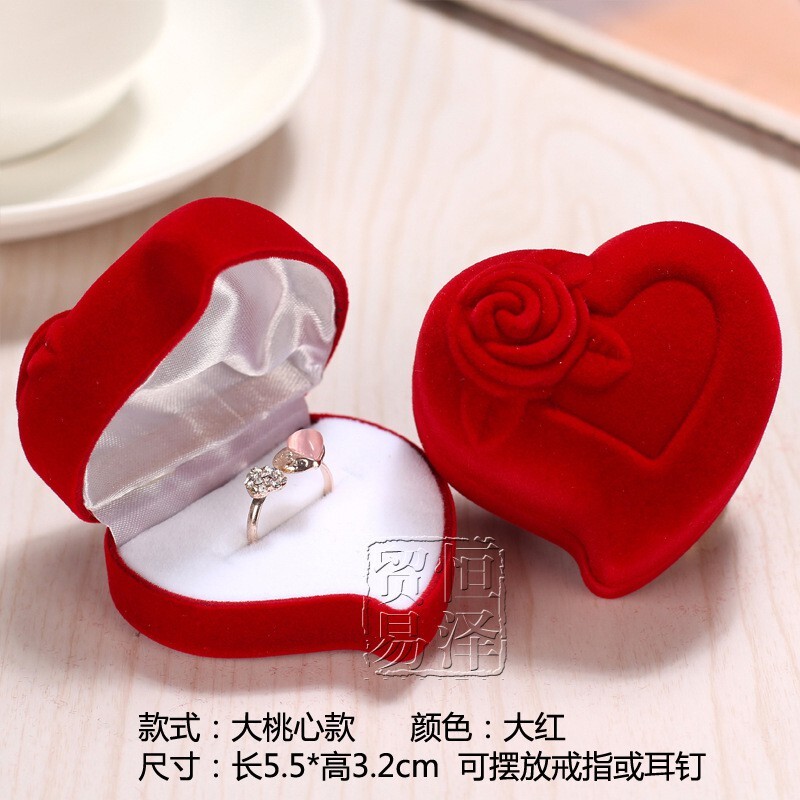 【台灣現貨速發】精緻首飾盒 绒首飾盒//戒指盒//珠寶盒--多款式--100元-有現貨