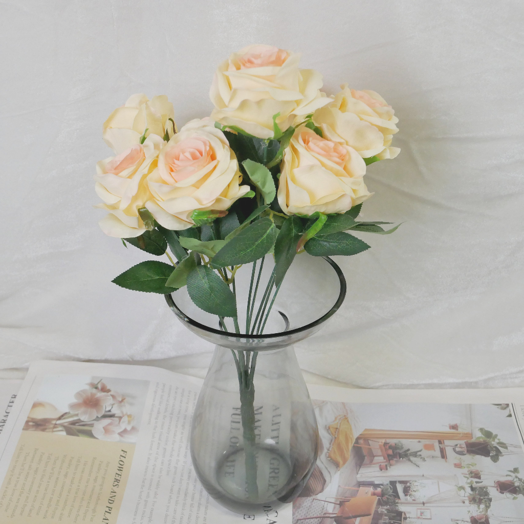 【台灣現貨速發】法國玫瑰 1枝9朵 或10朵 玫瑰花束 人造花 仿真花｜小香風 小香花束
