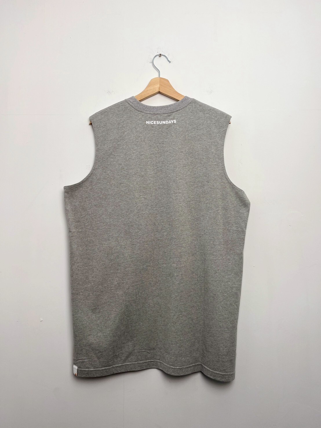 NICESUNDAYS Essential Tank Top SIZE XL