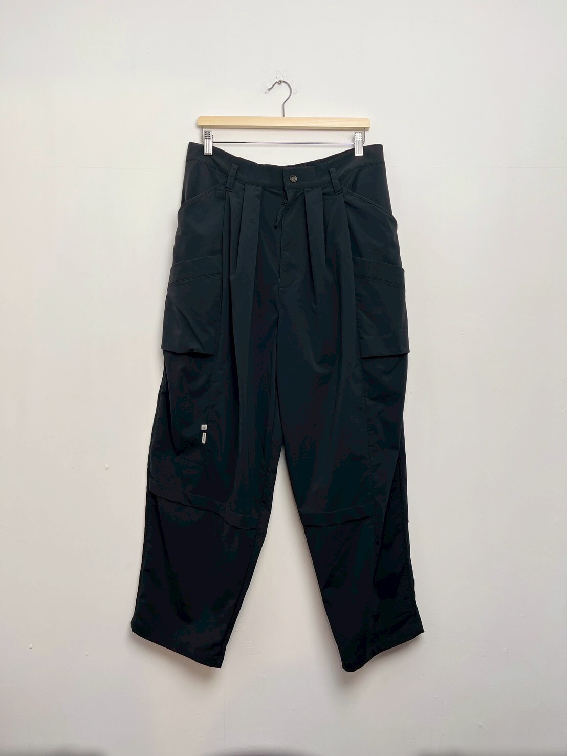 Goopi BY-P01” 3D Pleated Utility Trousers SIZE 3