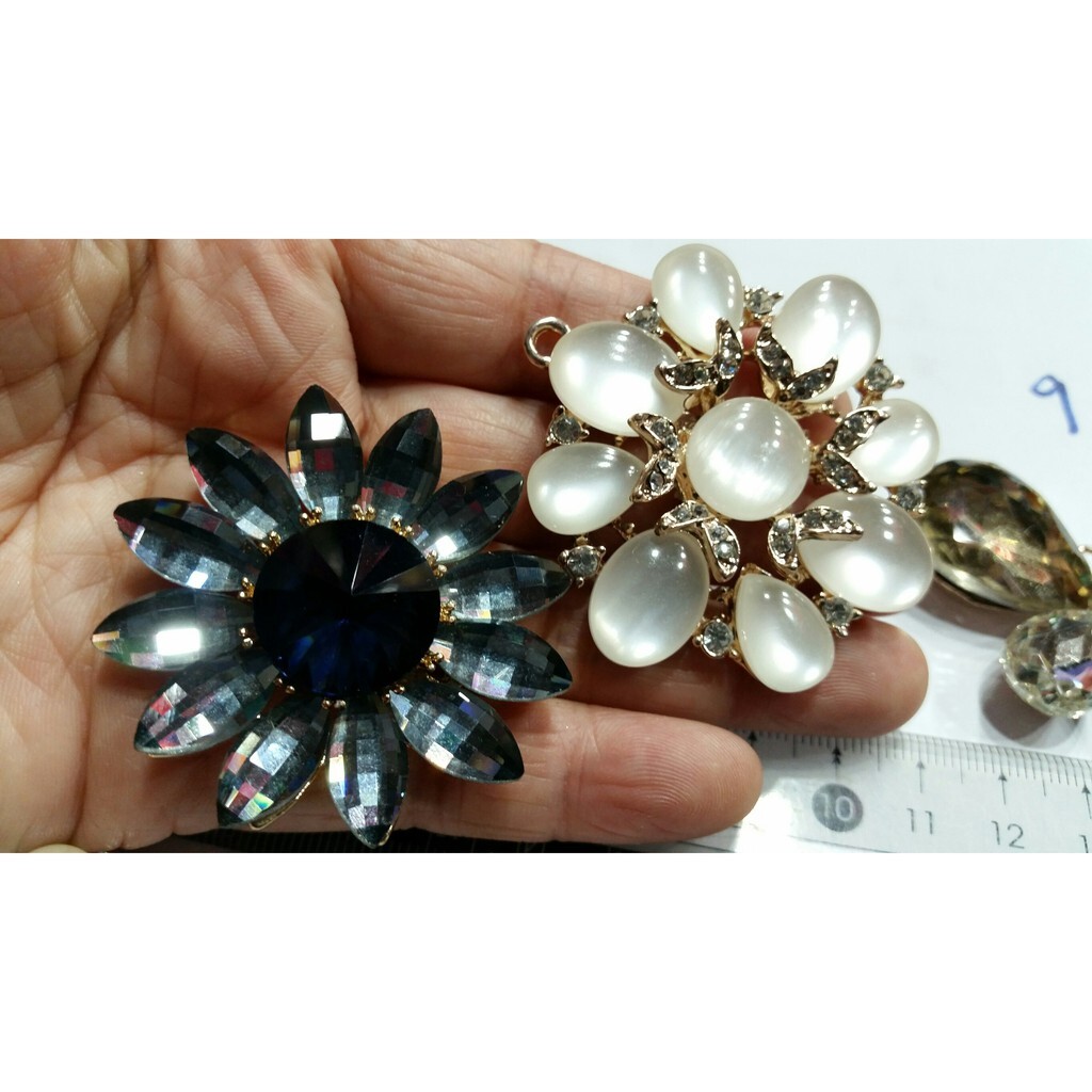 【台灣現貨速發】珠寶捧花//鑰匙圈材料---大型水鑽珠寶花飾/水鑽