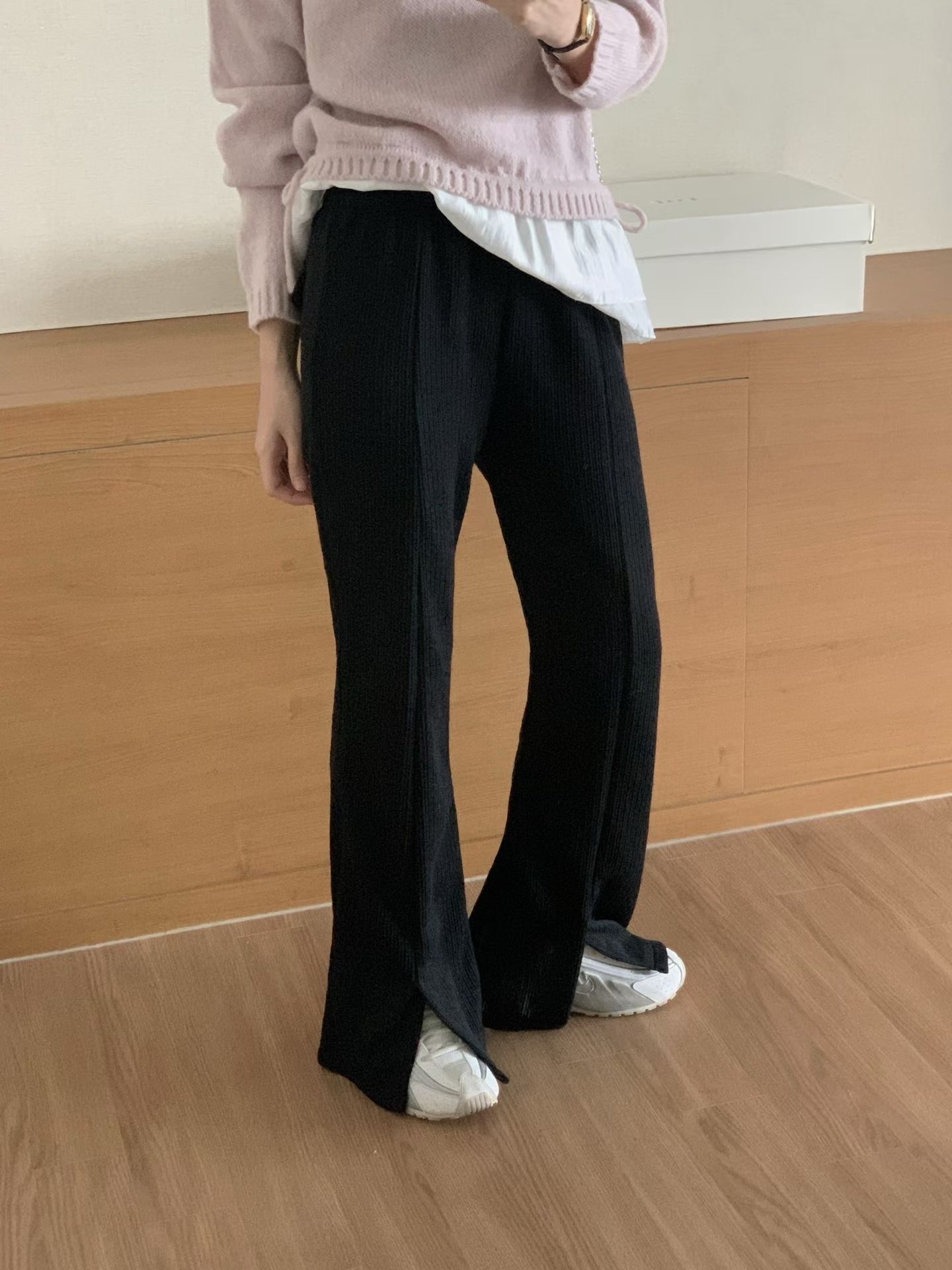 Ribbed skinny fit flared pants