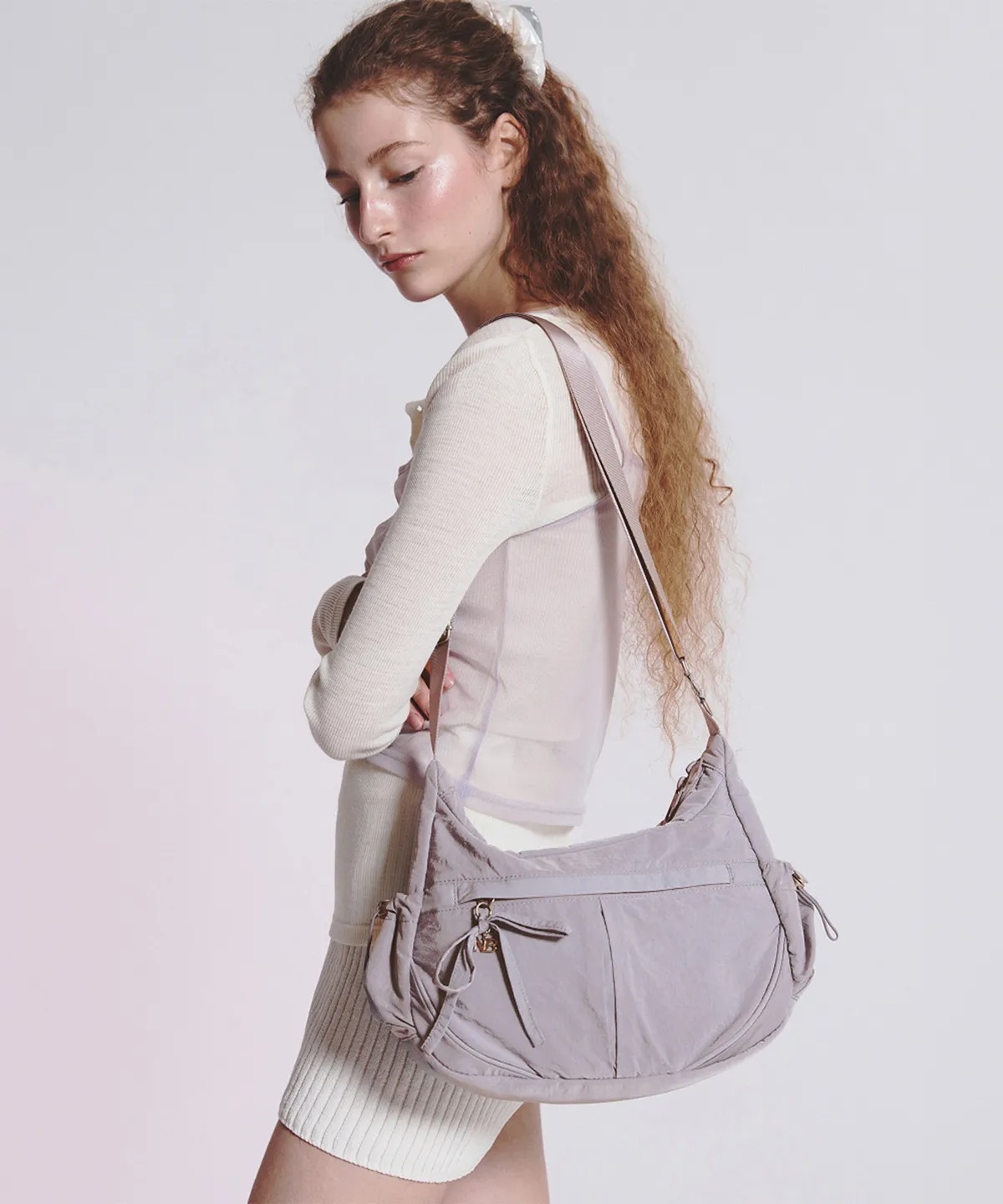 韓國代購 NEW BALANCE Glossy Ribbon Hobo Bag V2