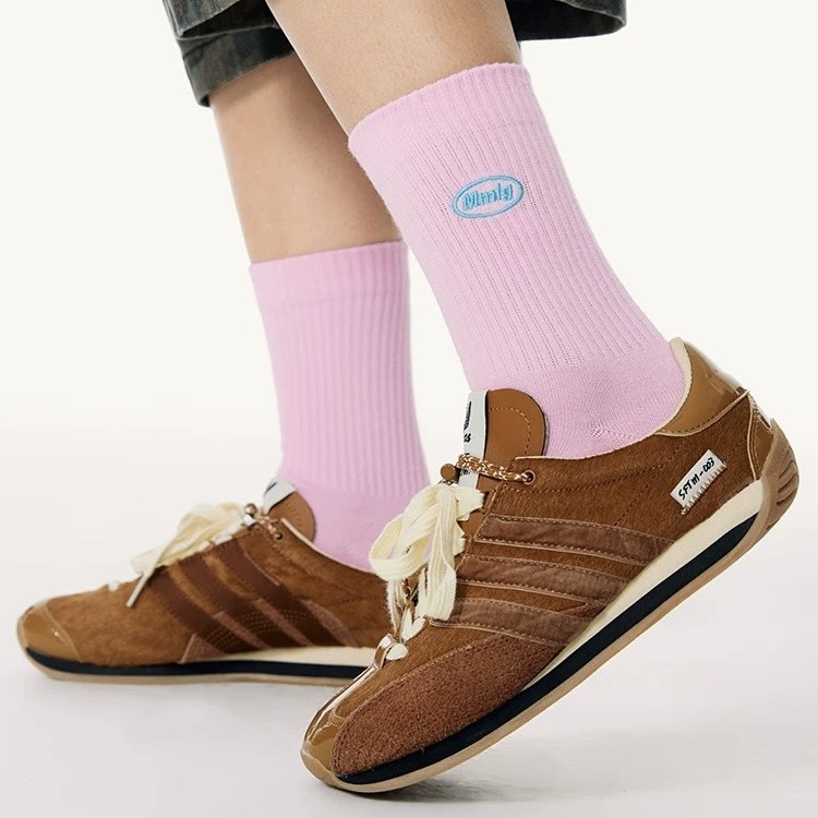 韓國 Mmlg 經典LOGO 中筒襪