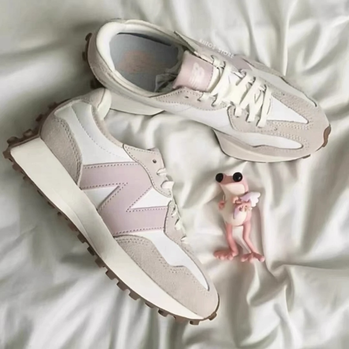 New Balance NB 327 莫蘭迪粉 粉白 復古麂皮 皮革 拼接 低筒休閒鞋