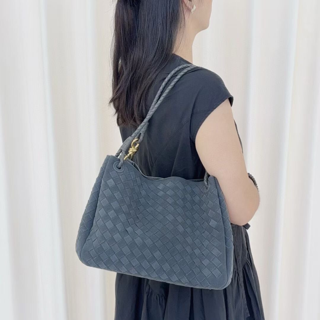 6015秋冬麂皮降落傘包