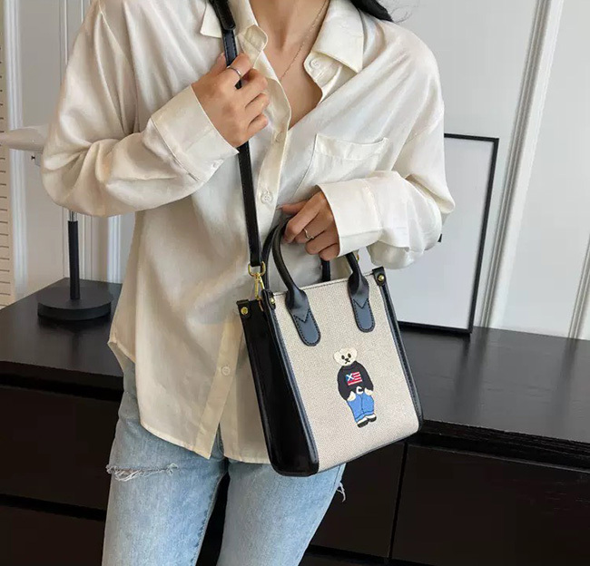 NEW 通勤刺繡小熊方包-售完