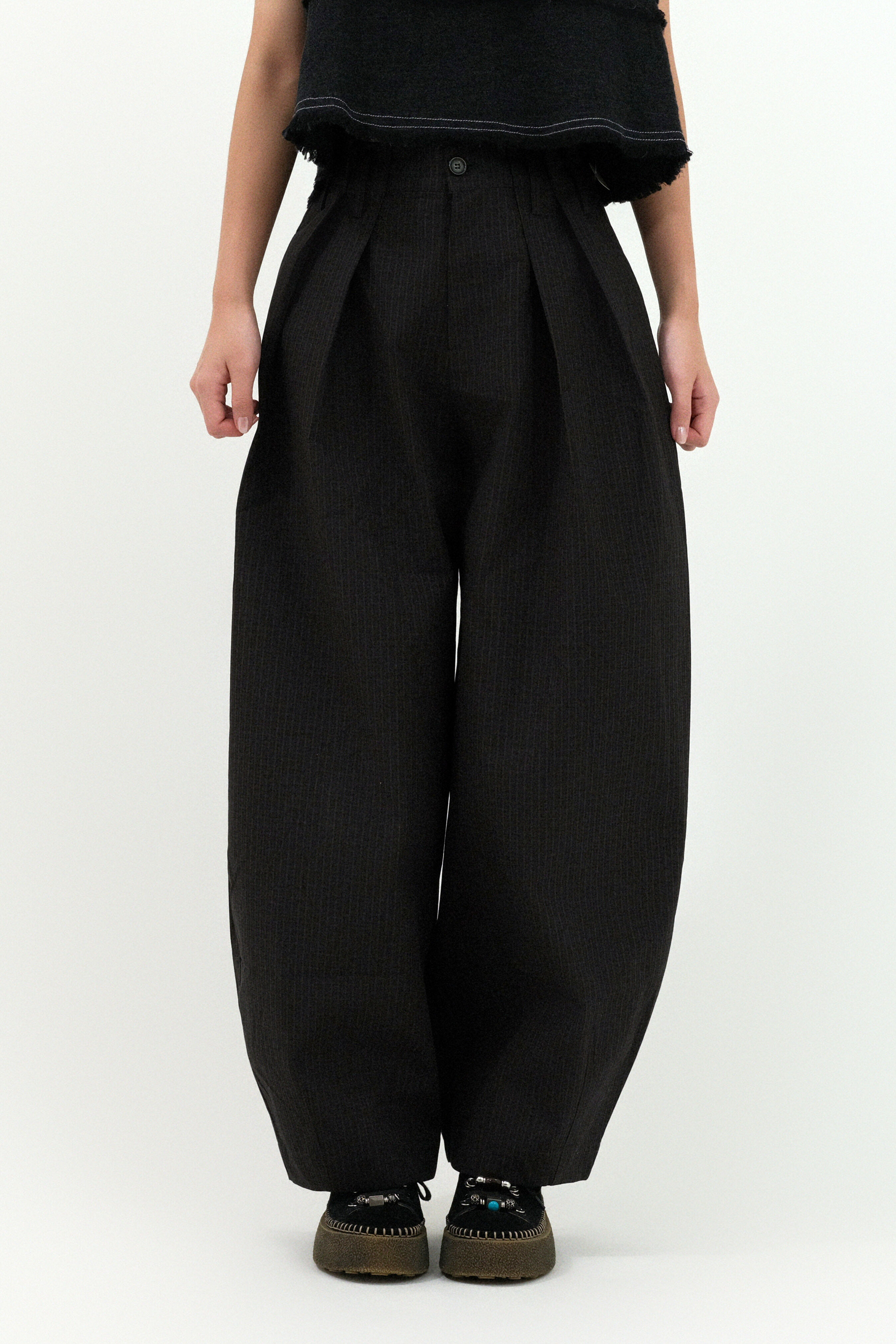 細格紋雙褶繭形闊褲（現貨款式）