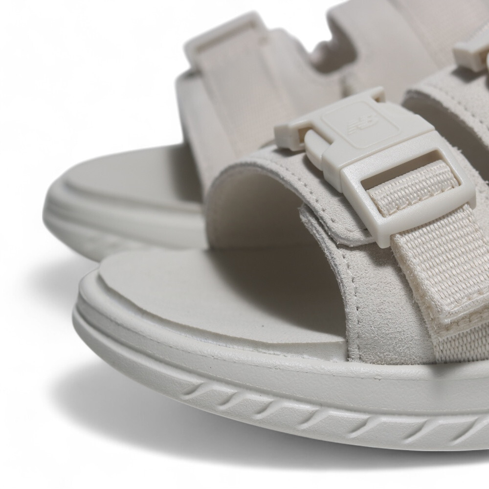 NEW BALANCE 拖鞋 NB 米白 雙扣 麂皮 涼拖鞋 女 SWAUTLC1