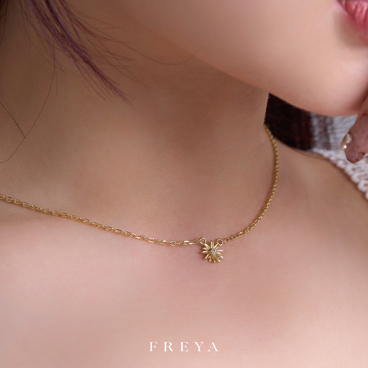 FREYA 單鑽 雛菊項鍊