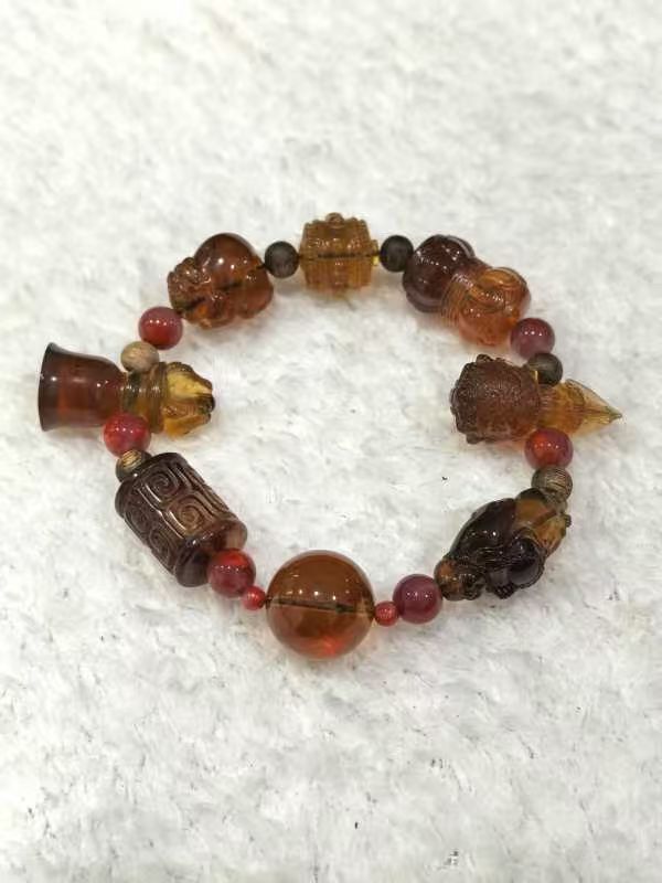 1 LZ336 POJUNZHEN AMBER BRACELET
