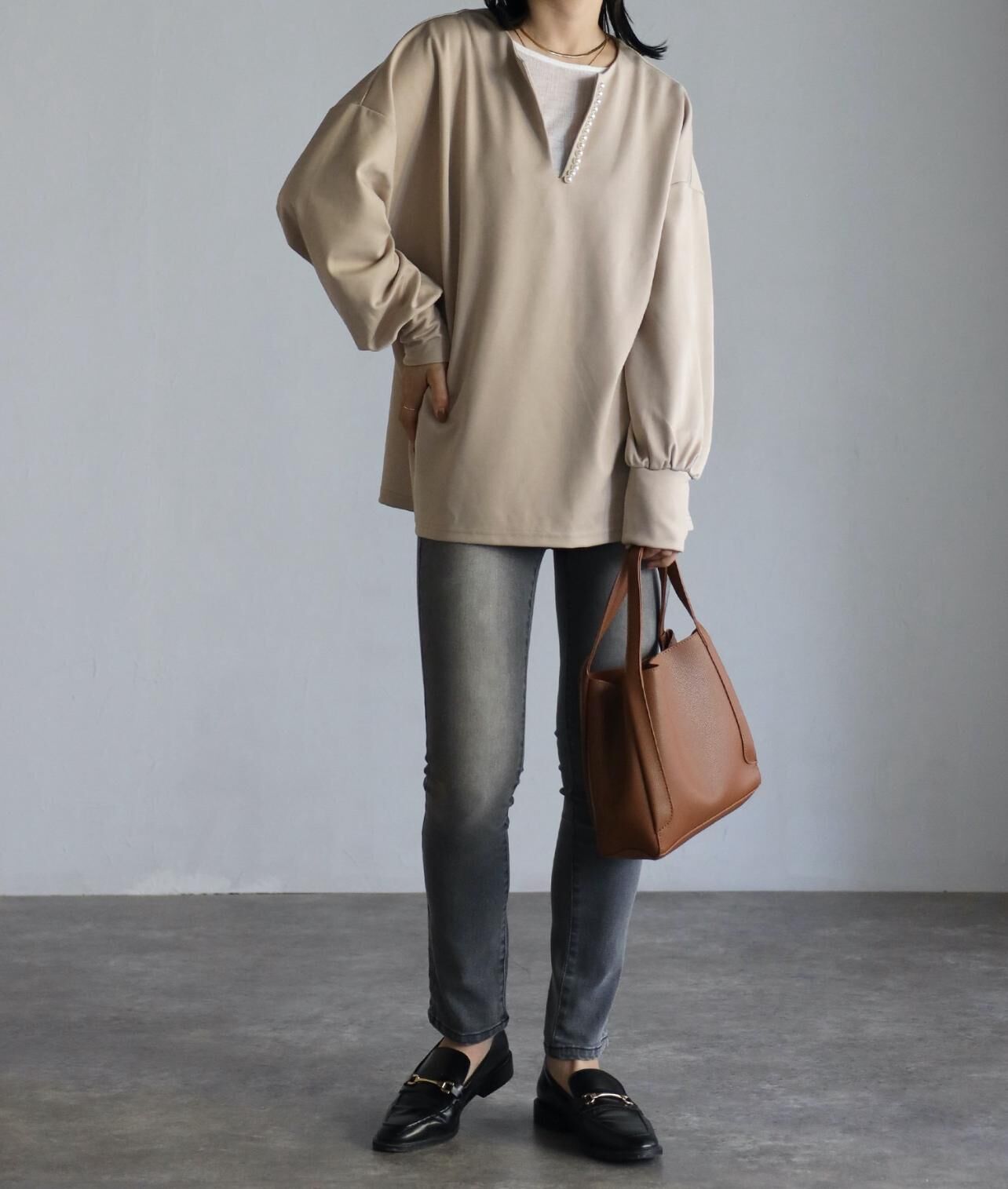 【預購】JN091006 ap retro 女裝V領長袖上衣(FREE SIZE)