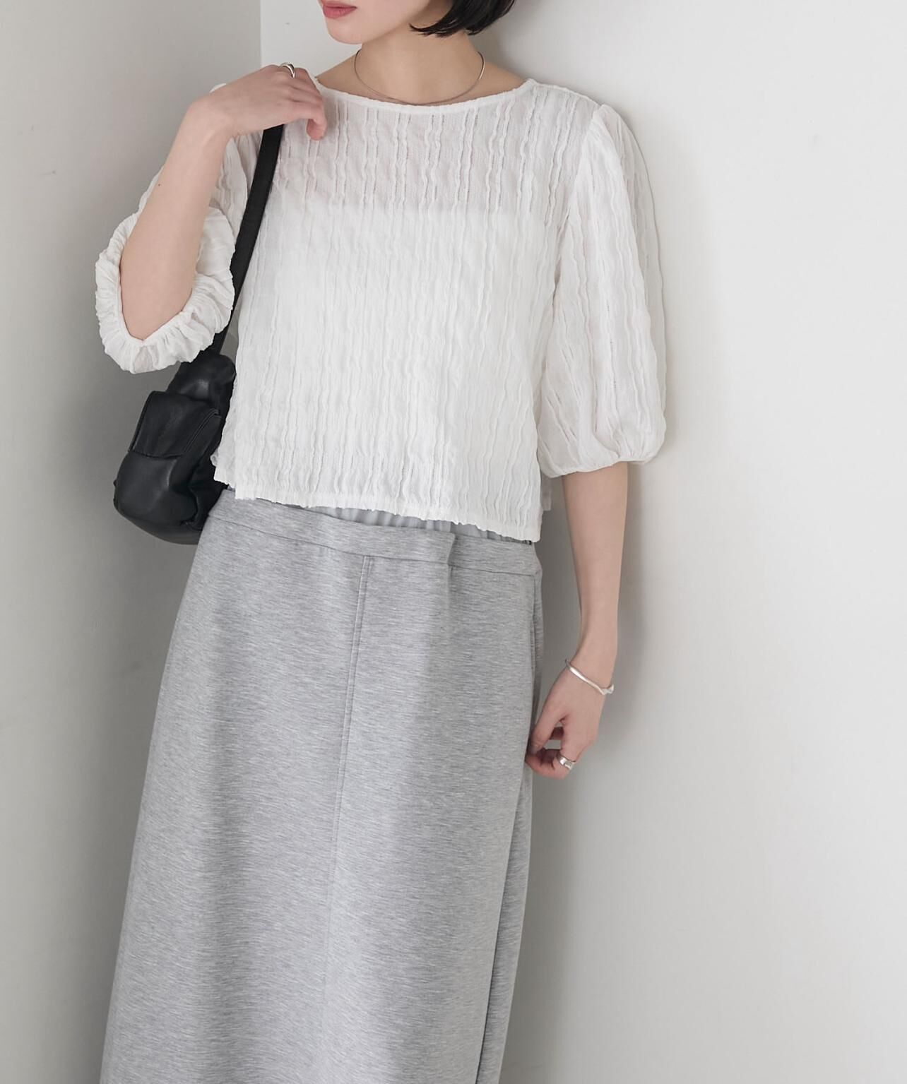 【預購】JN091009 forksy. 露背燈籠袖上衣