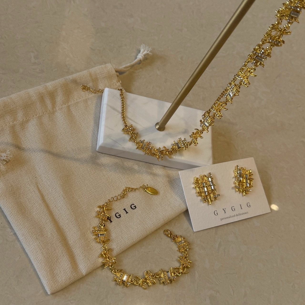 Gy”Sophisticated鬆弛精緻編織金屬’蕾絲鑽系列’