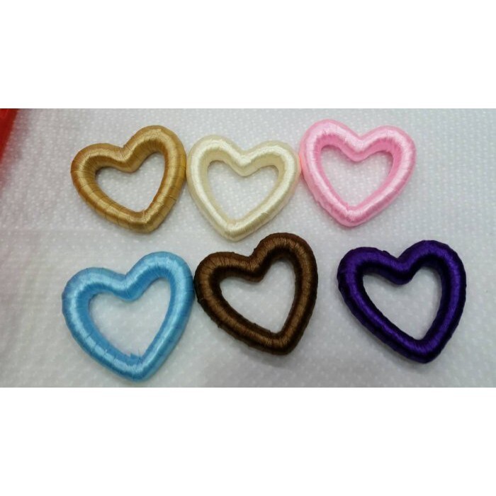 【台灣現貨速發】5//8公分包緞帶保麗龍摟空愛心5元