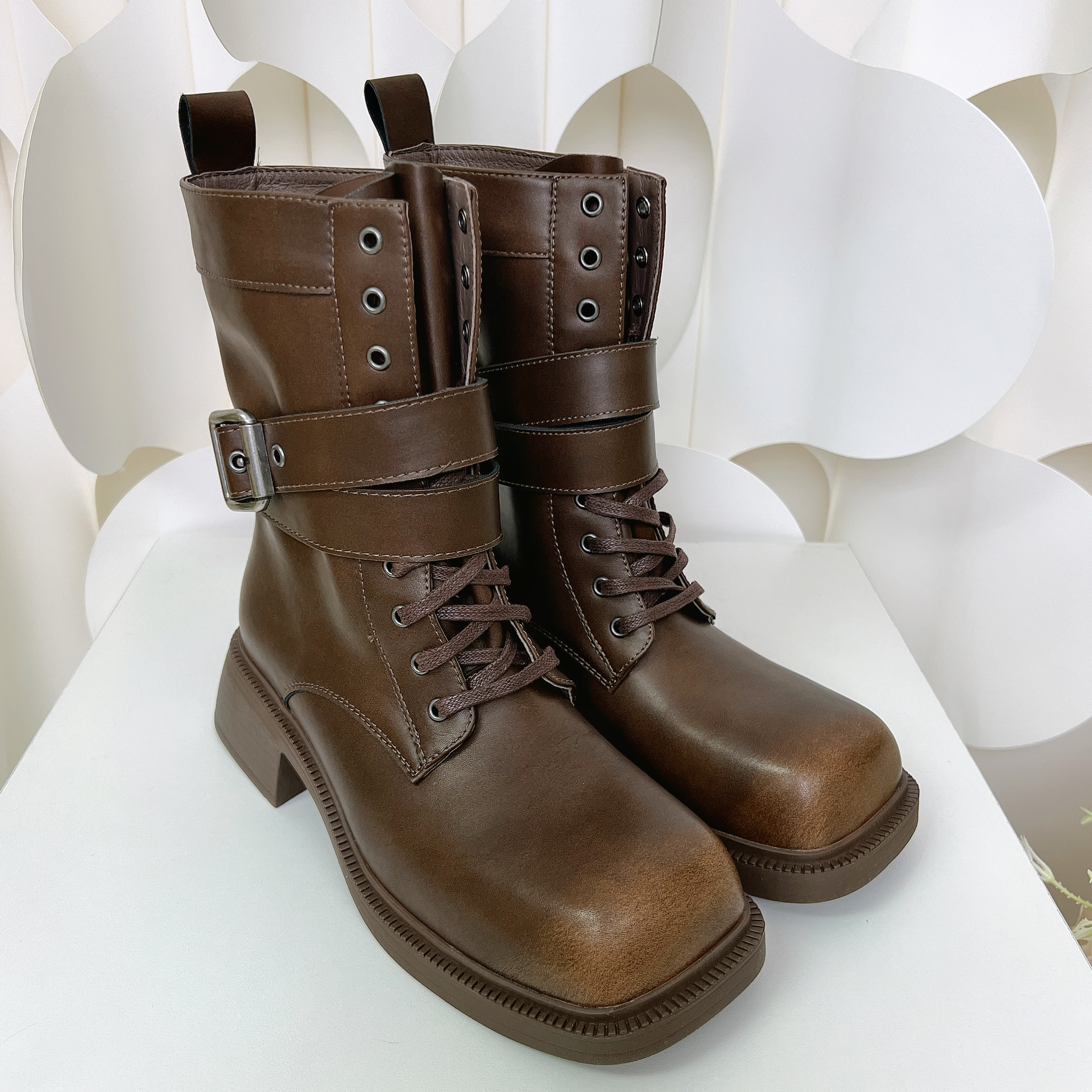 牛皮綁帶短靴(正常碼35-40)(後高約2")K628-3 #2701