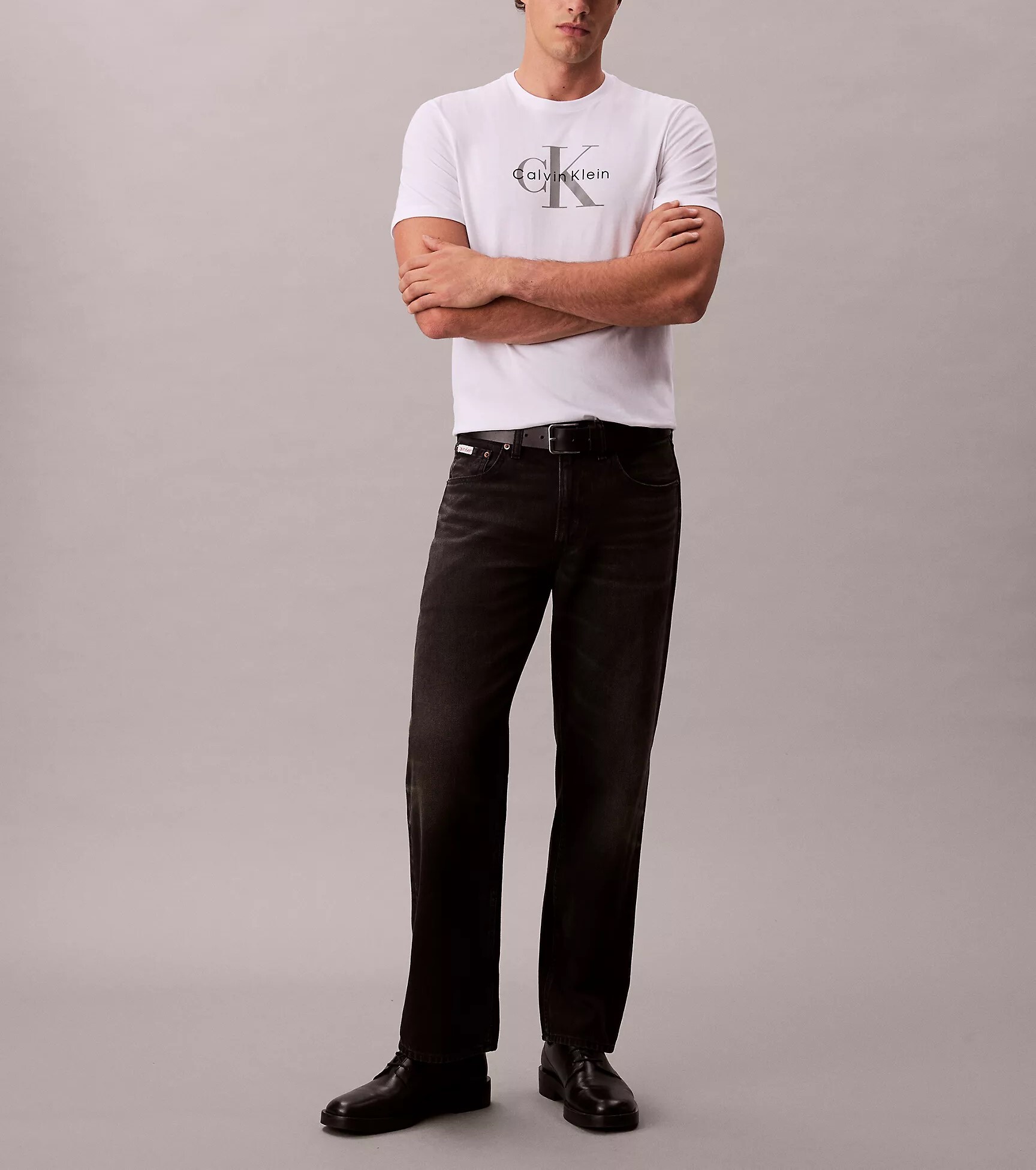 [S] CALVIN KLEIN WHITE CLASSIC FIT SIGNATURE LOGO T-SHIRT, SP47604097-47B864G111 (SCK751)