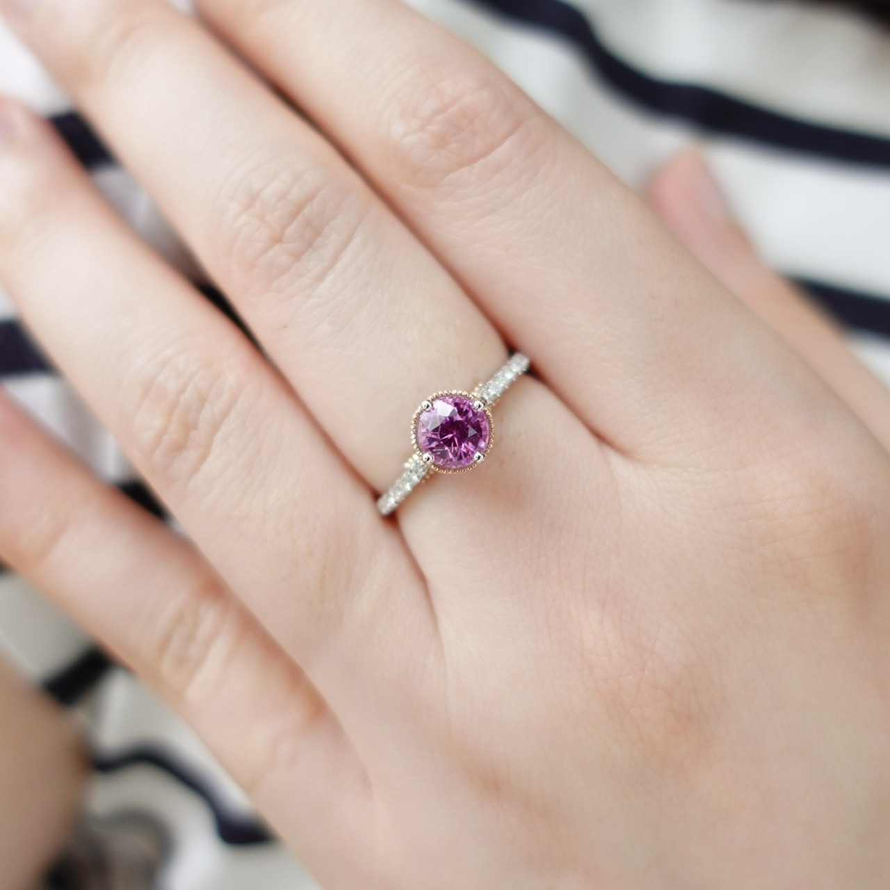 18K金無燒粉紫色藍寶石鑽石戒指-配寶石鑑定證書