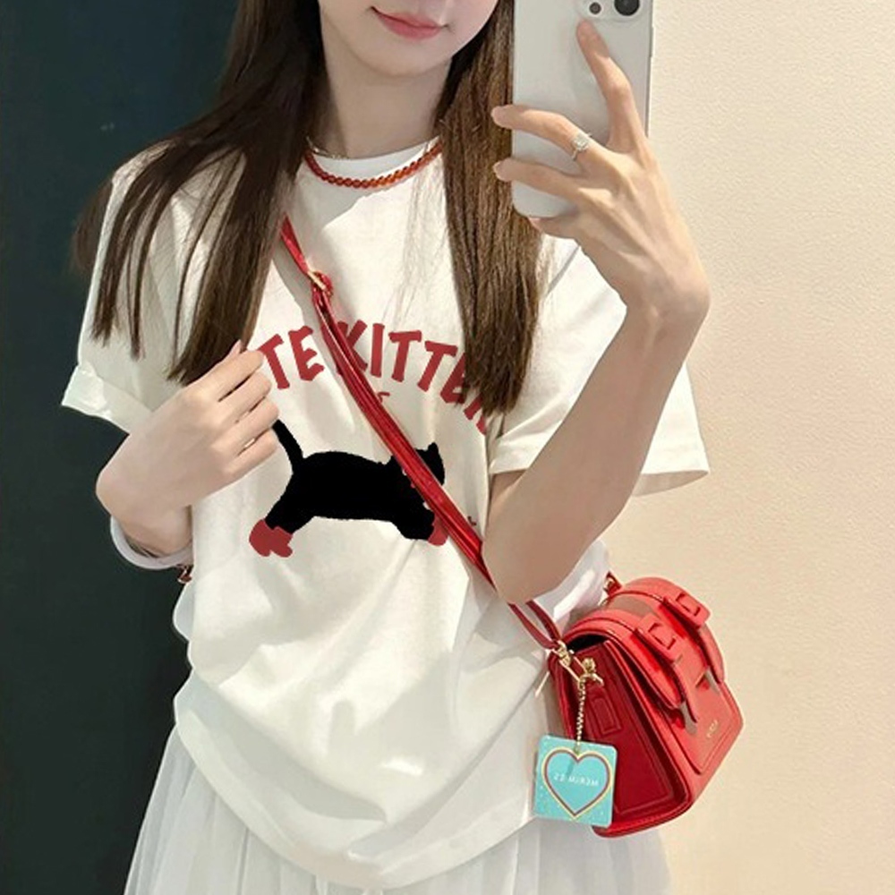 印花上衣 女生衣服 寬鬆上衣 寬鬆 小熊 黑貓 T恤 純棉 衣服 短袖 透氣面料 圓領上衣 親膚 日常穿搭 休閒 005