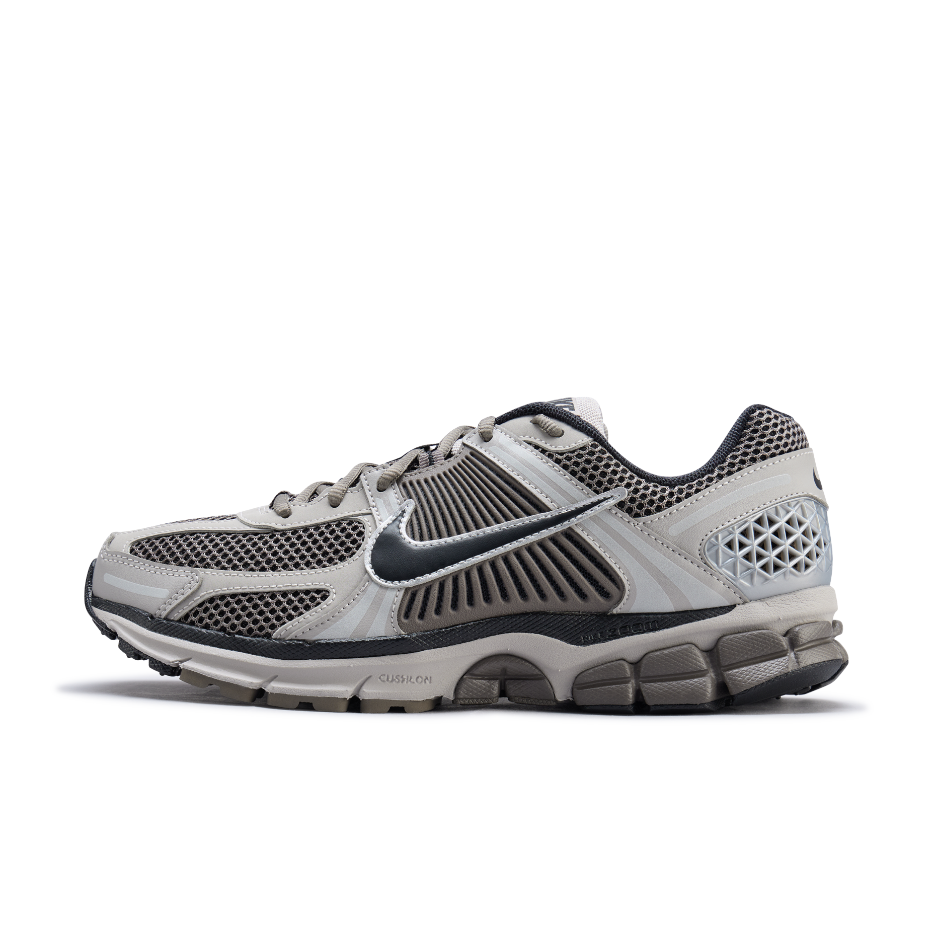 男鞋 NIKE ZOOM VOMERO 5 'College Grey' 棕色 皮革 網眼 復古 支撐力 運動 休閒鞋【FB9149-005】VMO5