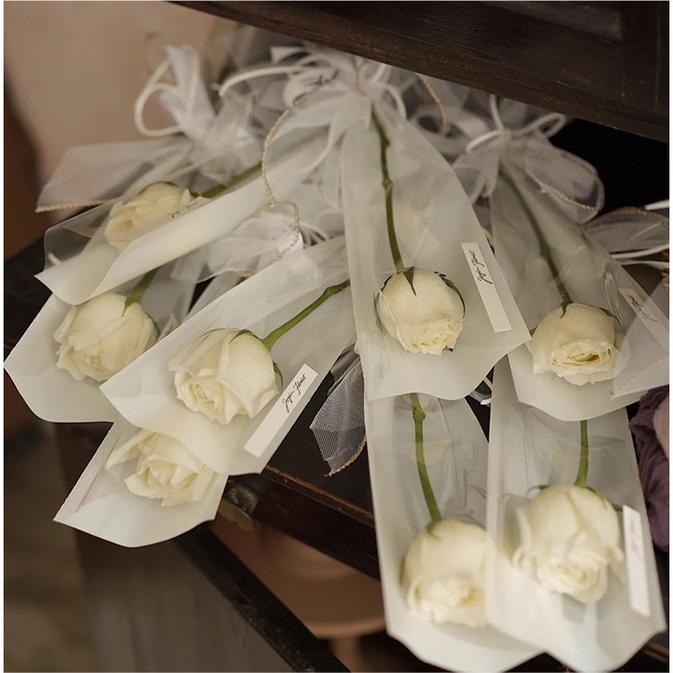 【台灣現貨速發】韓風霧面花束套 單枝花套｜一包50個｜包裝三角花套 花束套 鮮花套