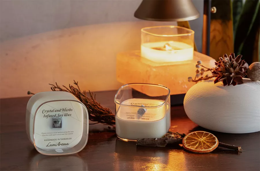 LumiAroma 晶礦擴香蠟,搭配LumiAroma香氛融蠟玫瑰鹽燈使用。