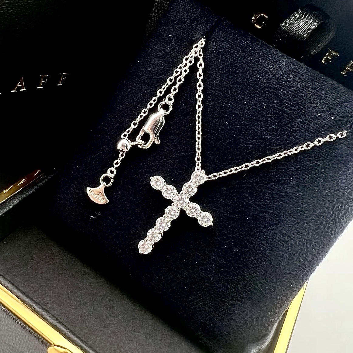 18k Garff”經典高奢滿5A鑽十字架”定製項鍊