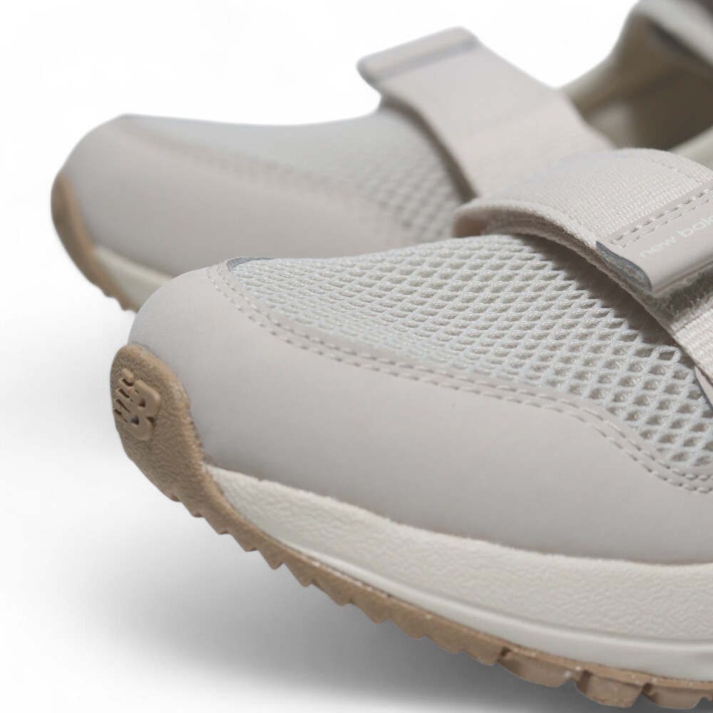 NEW BALANCE 休閒鞋 FRESH FOAM 奶茶 黏帶 運動涼鞋 男女 UA710AG1