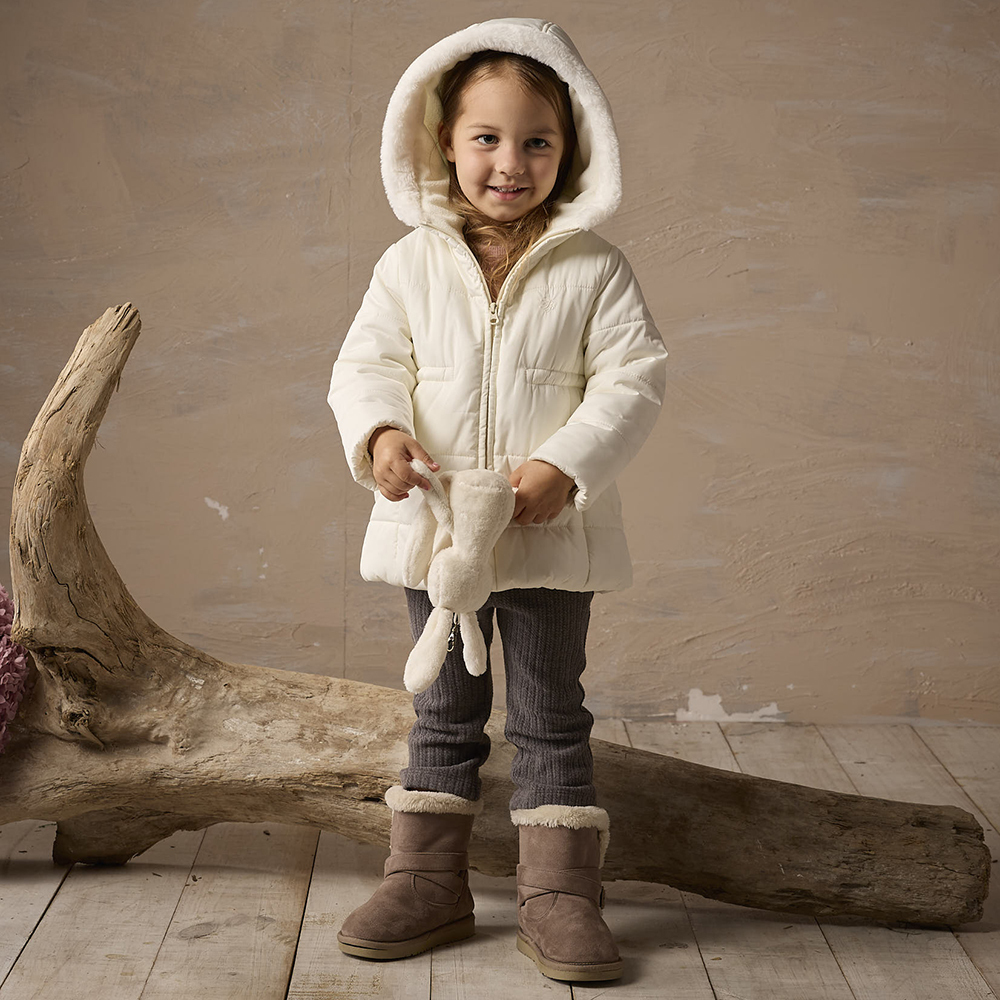 PIPPY 典雅素面連帽鋪棉外套 米