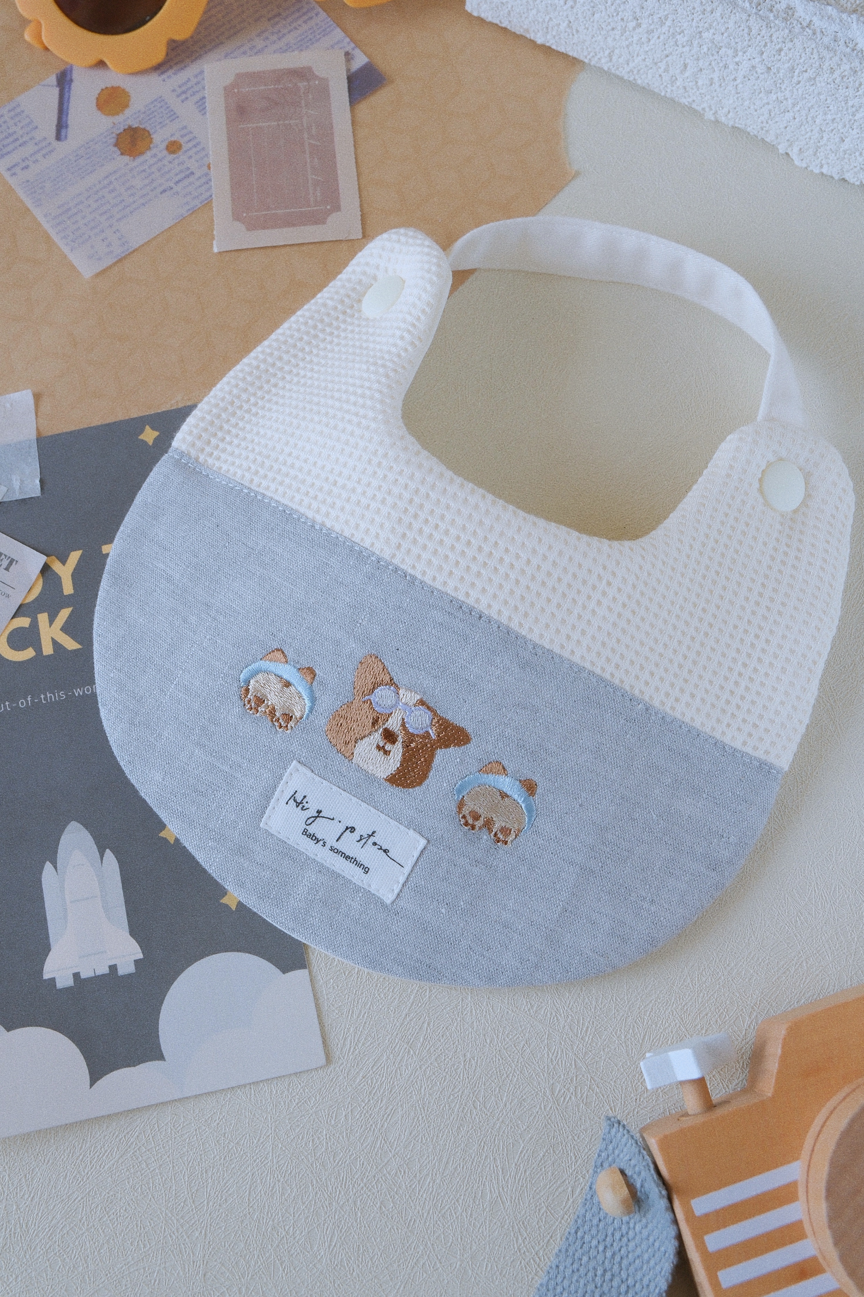 Hi Y.P store-訂製圍兜-期間限定款-柯基夏日誌