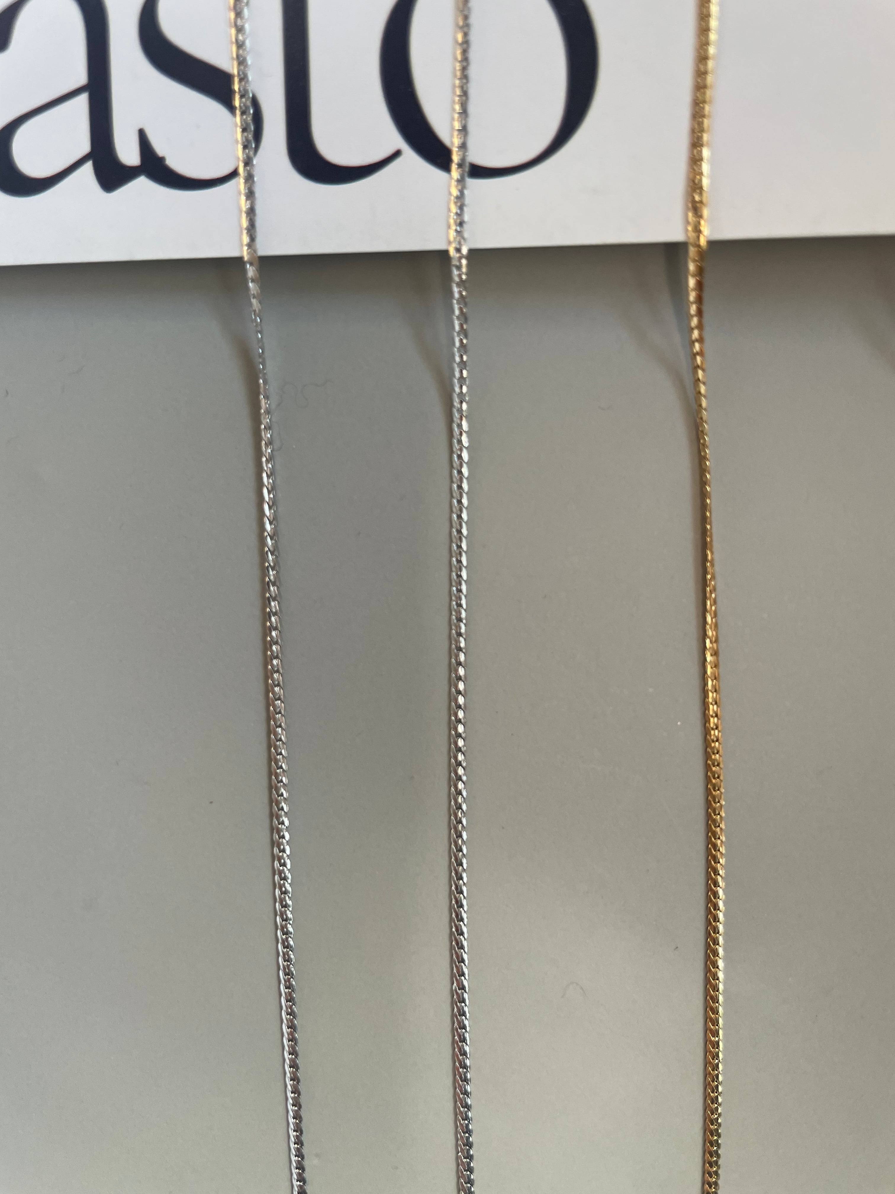 tight chain necklace