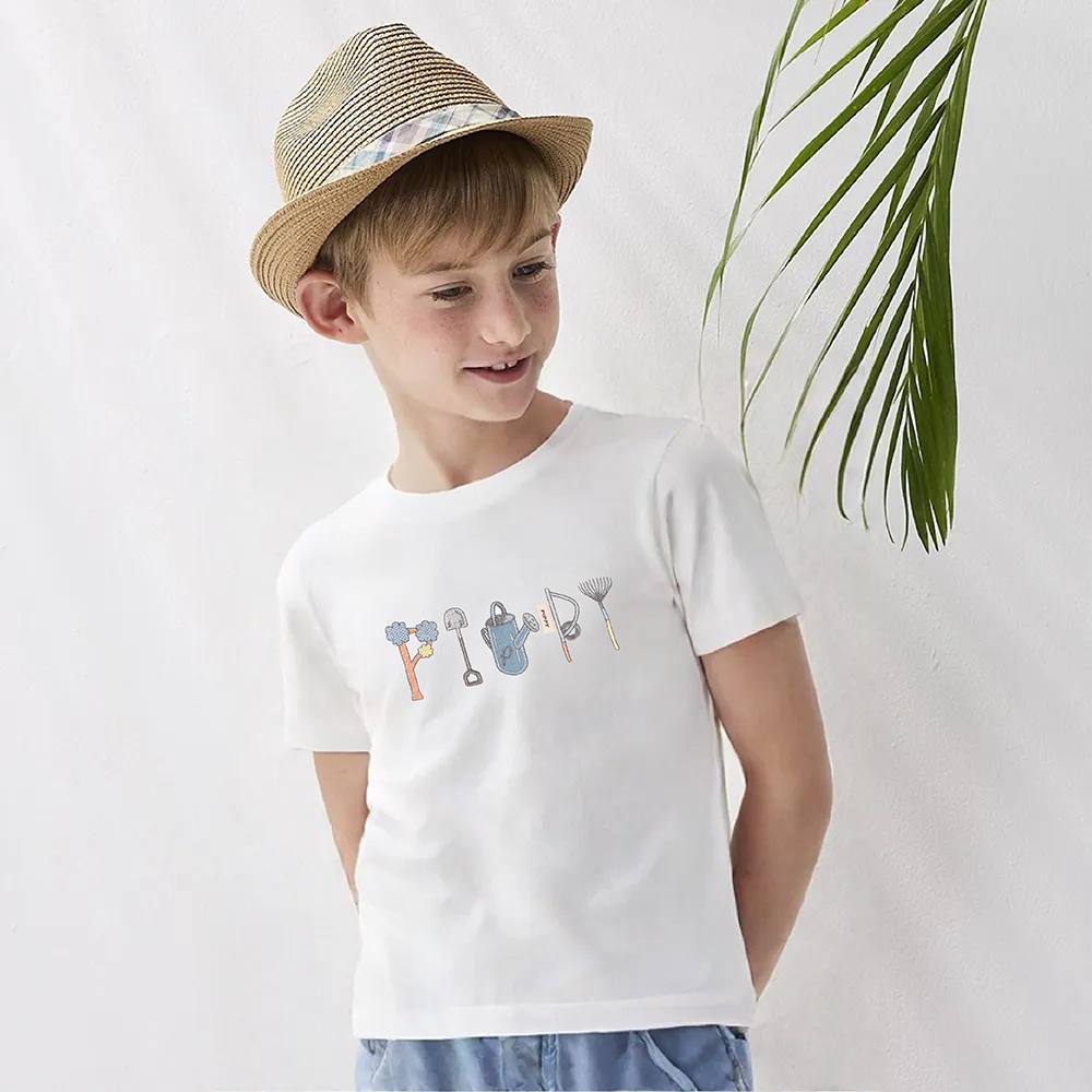 PIPPY 可愛田園風LOGO刺繡圓領上衣 米白