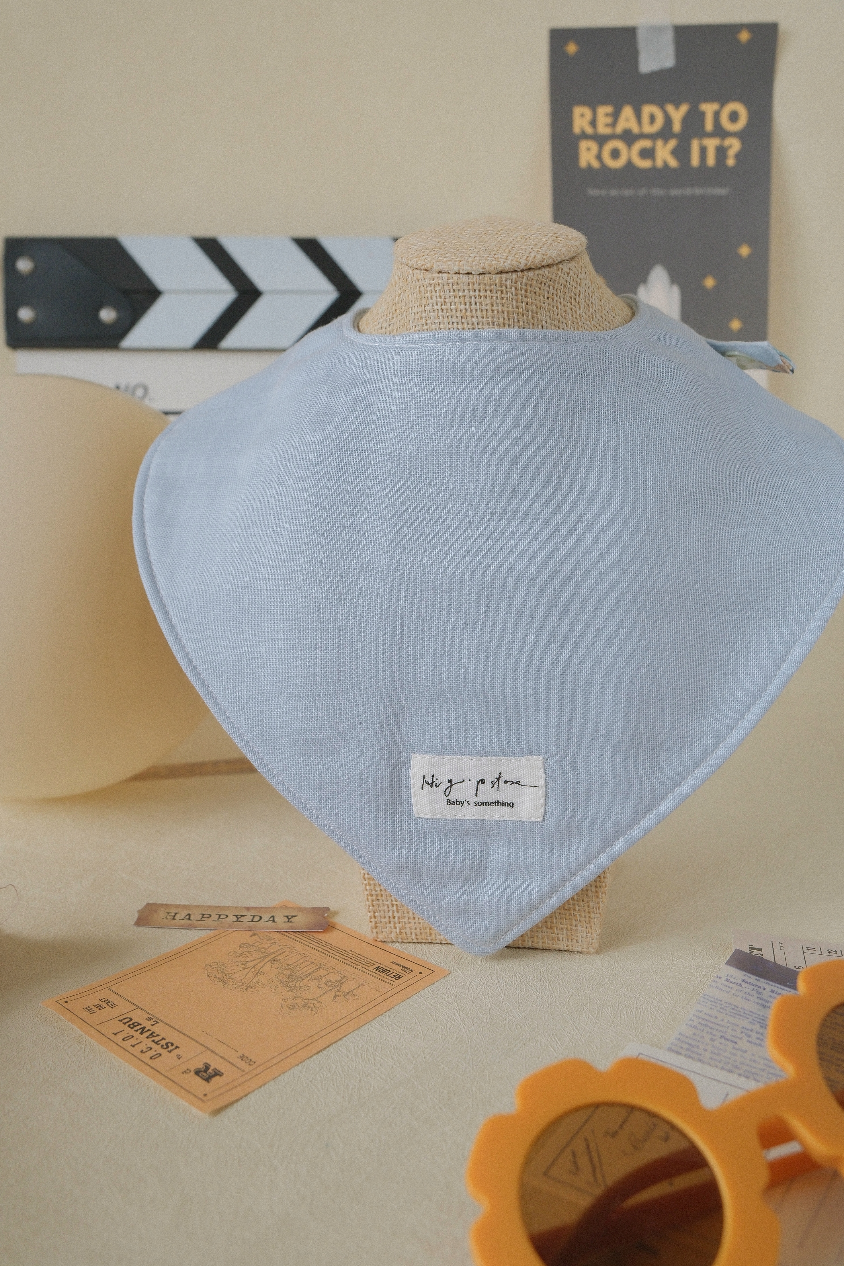 Hi Y.P store-手作圍兜-雙面三角兜-柯基夏日誌