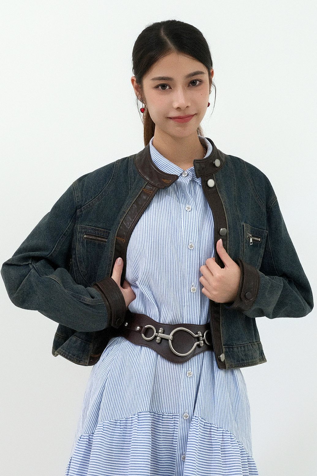 拼皮邊立體袖牛仔褸  (預購產品）