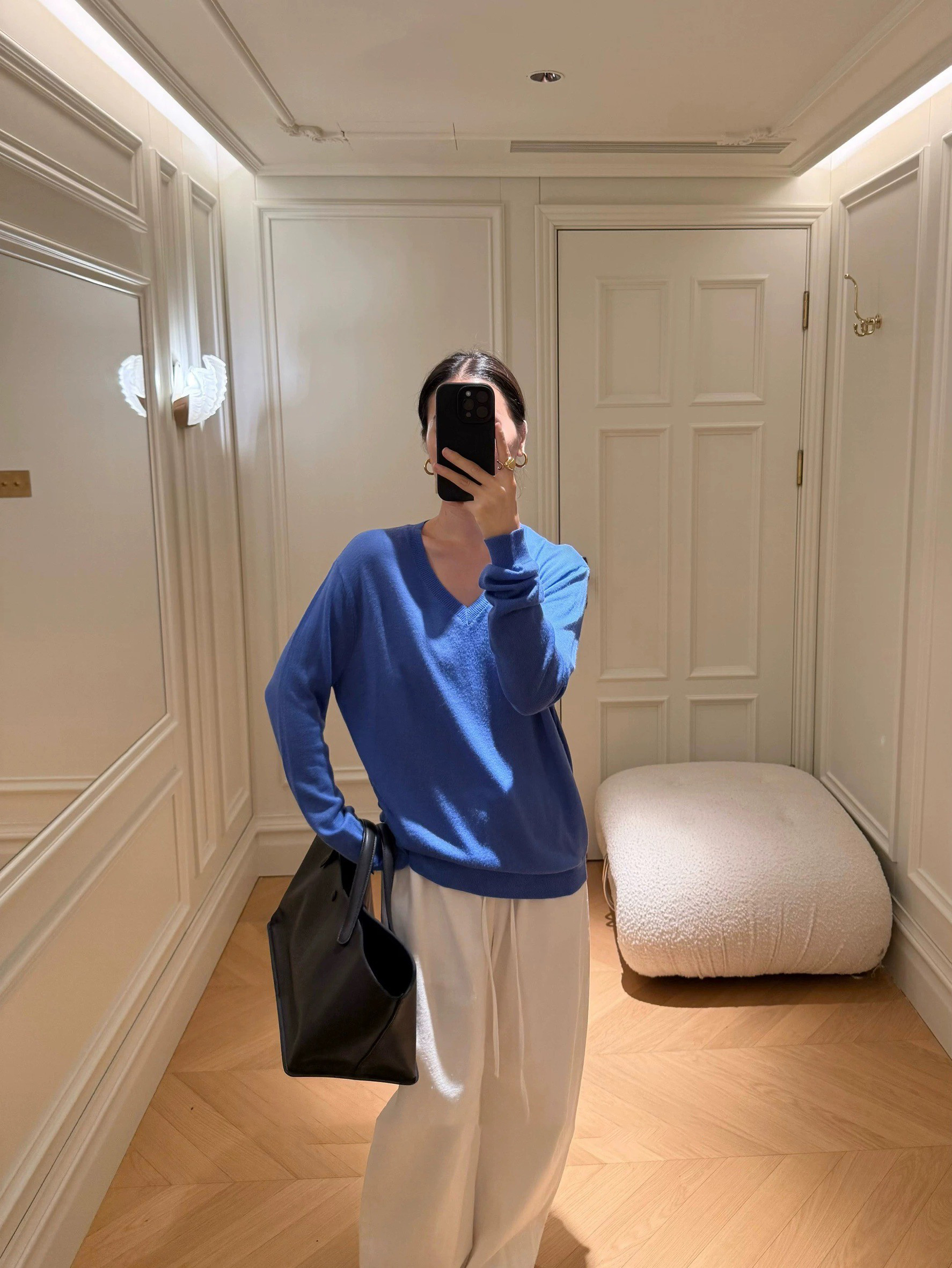 顯白亮眼色系V領長袖針織上衣S-M / 2色 (Elegant & Love)