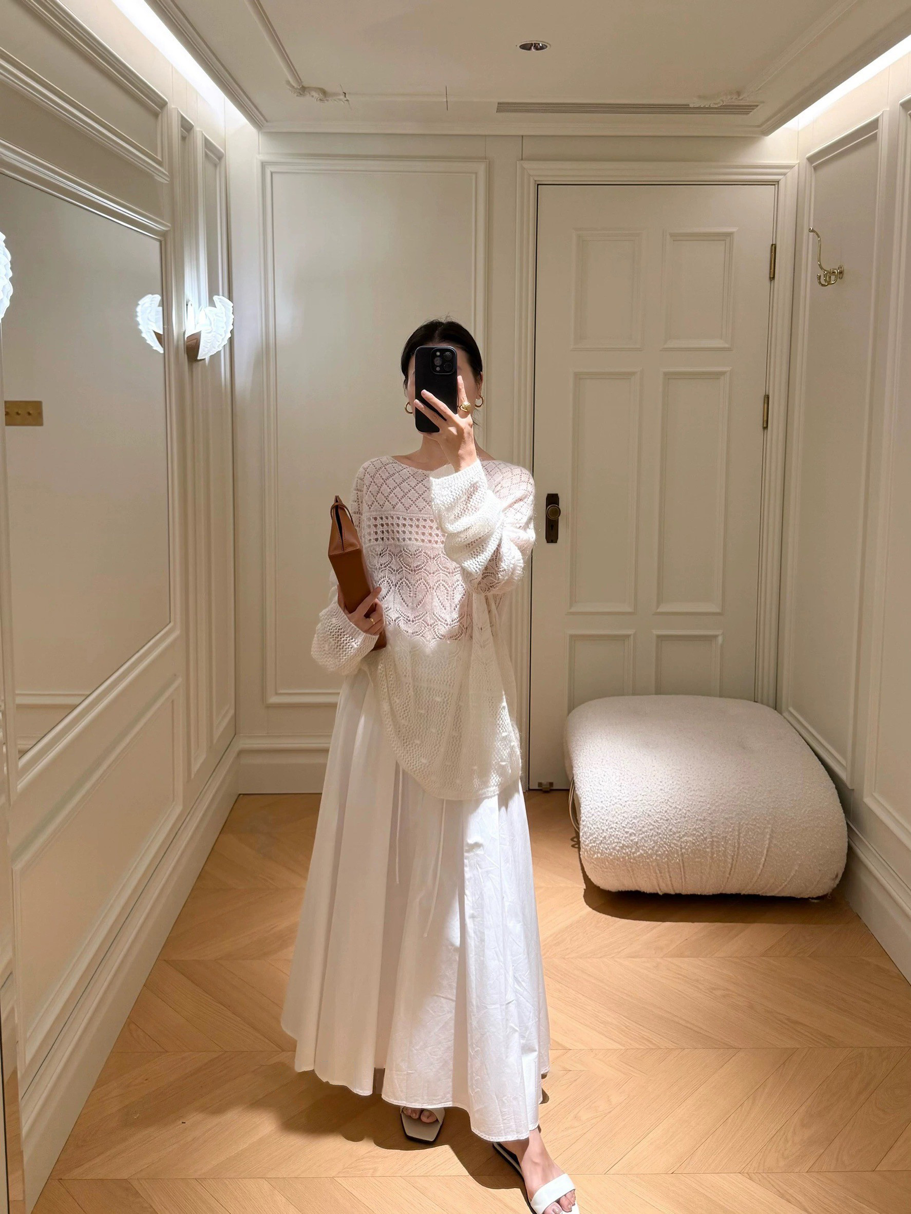 雲朵白波西米亞鏤空針織毛海感上衣-F (Elegant & Love)