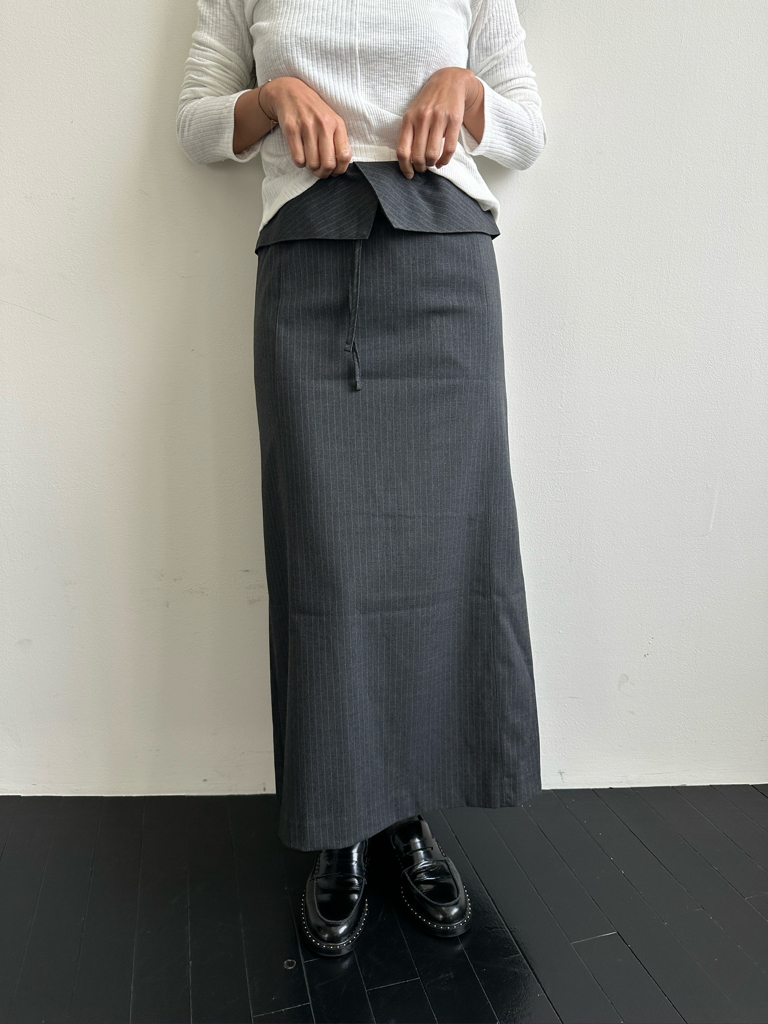 Reverse pinstriped pencil skirt