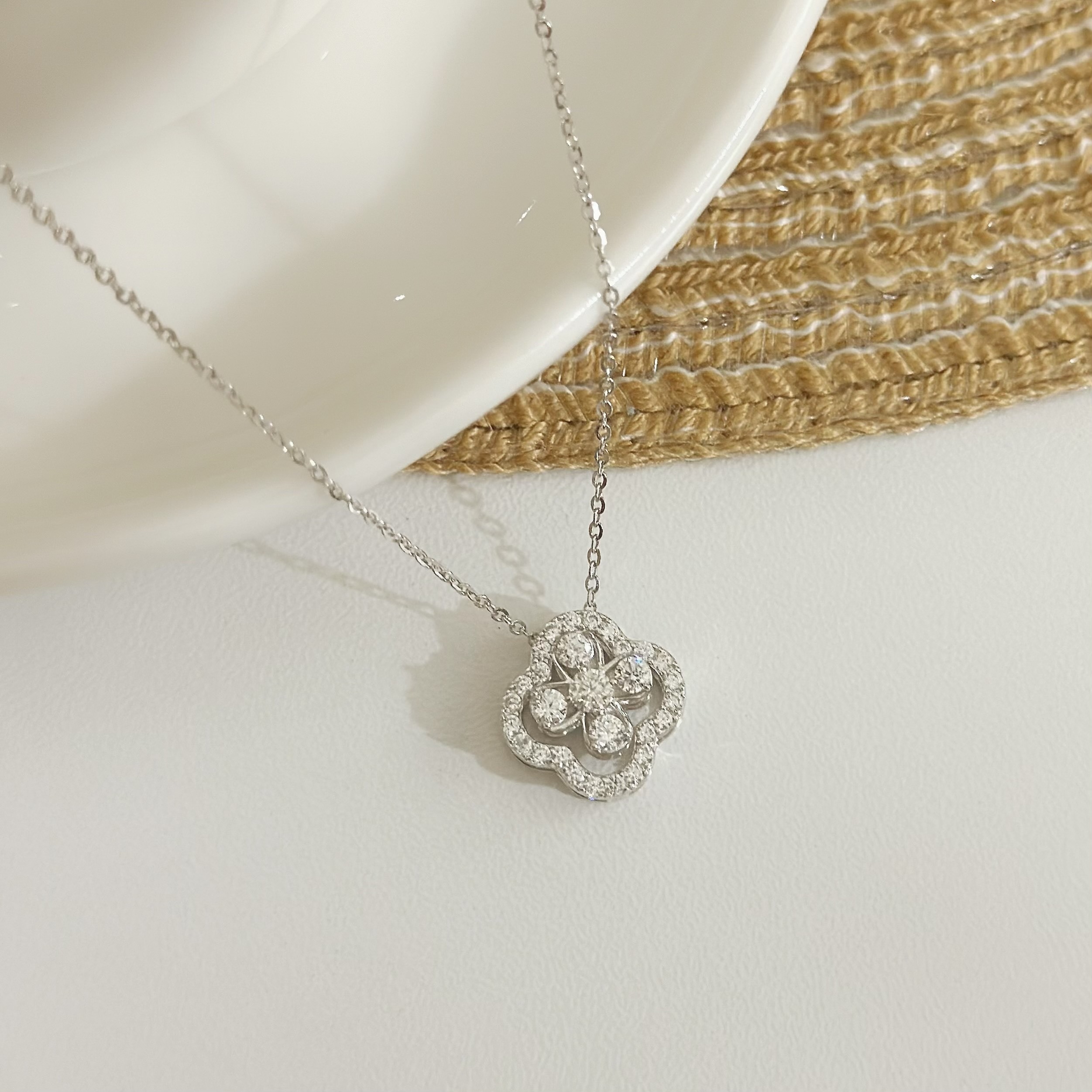 G138【輕奢】滿鑽莫桑四葉草純銀鎖骨鏈